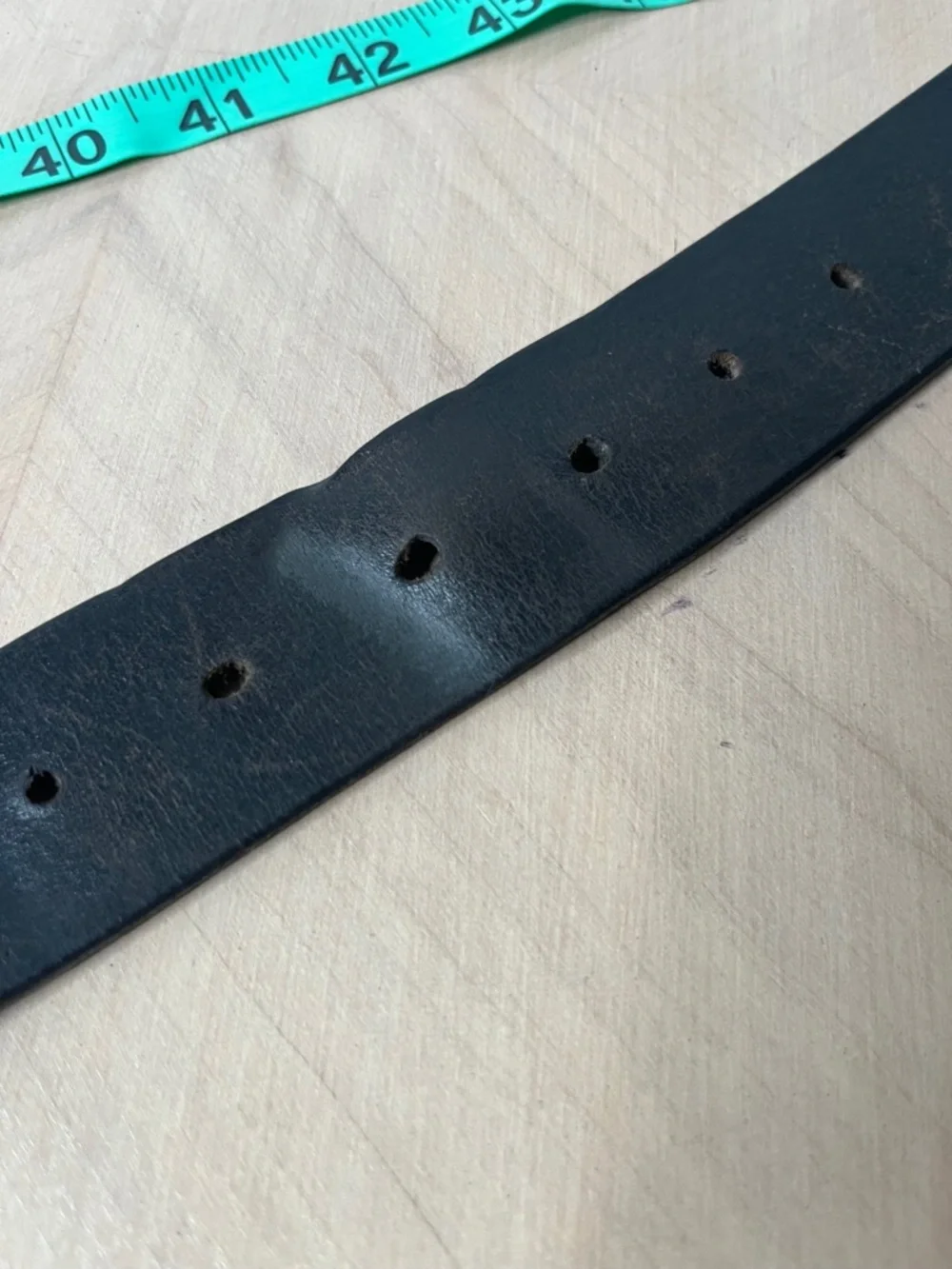 Classic Black Leather Men's Belt Silver Tone Roll Buckle Size 38 Durable